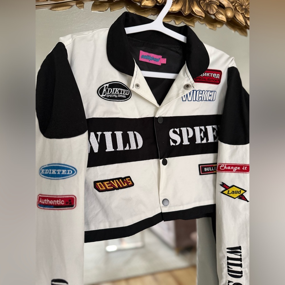 Edikted Monochrome Wild Speed Cropped Jacket